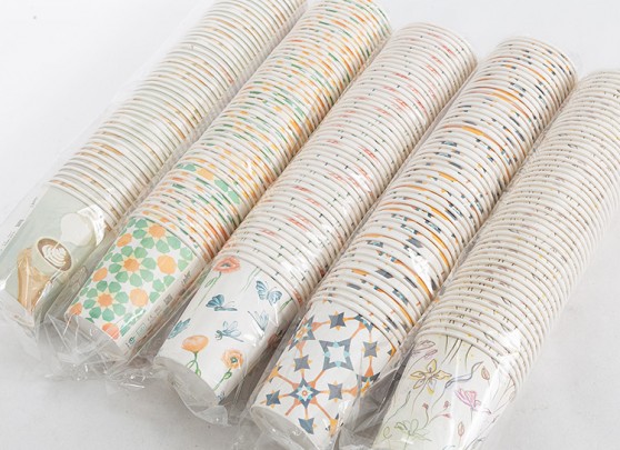 لیوان کاغذی